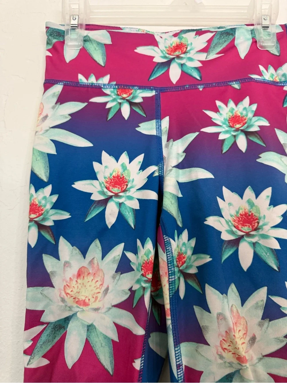 GAP Girls Floral Leggings in Pink and Blue Gradient